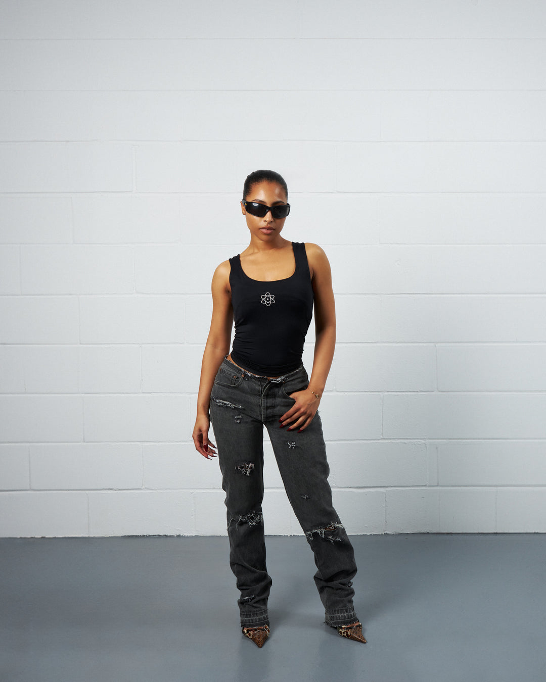 CHARCOAL NO-WAIST TRASHER DENIM