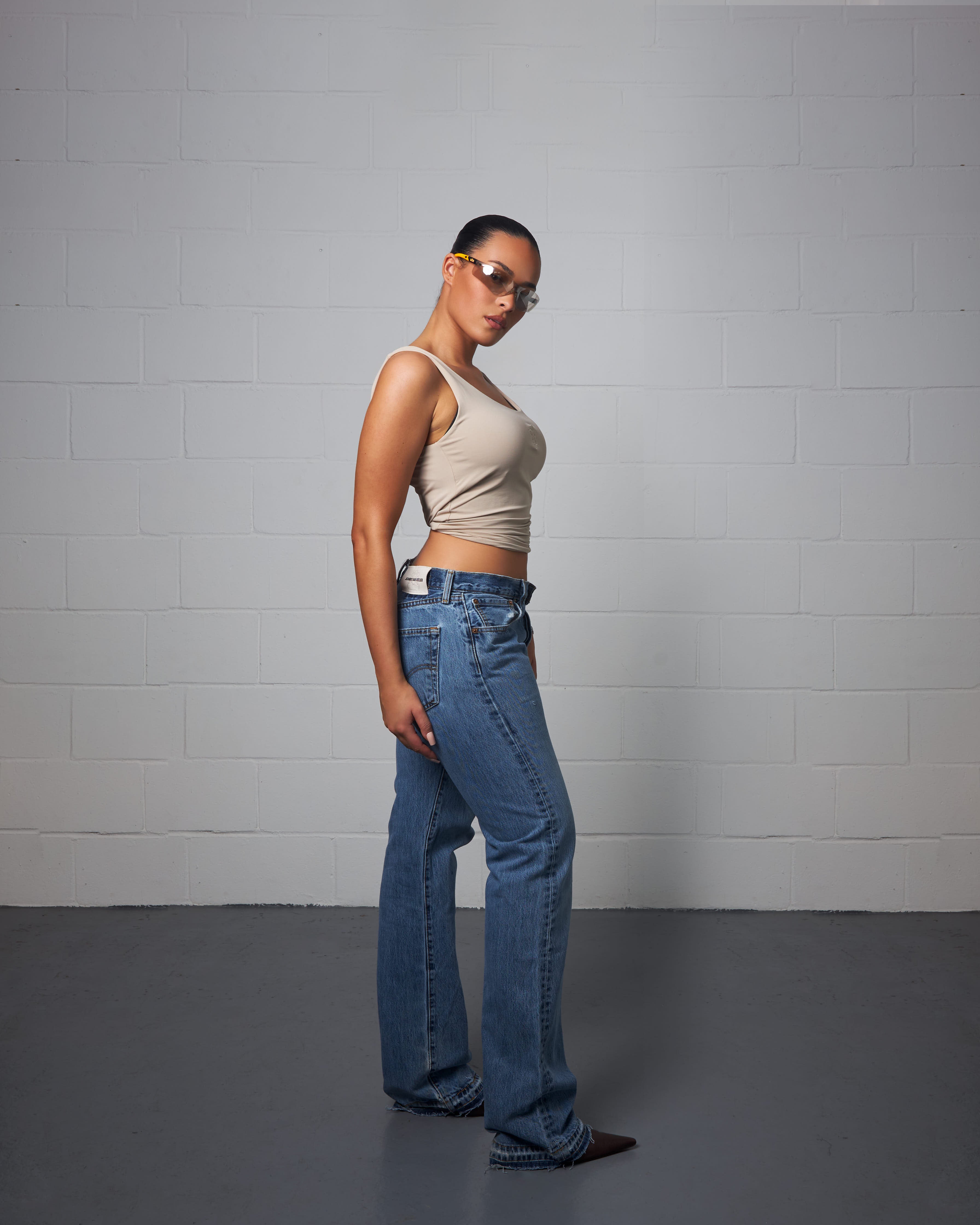 CLASSIC BLUE OPEN HEM JEAN 034